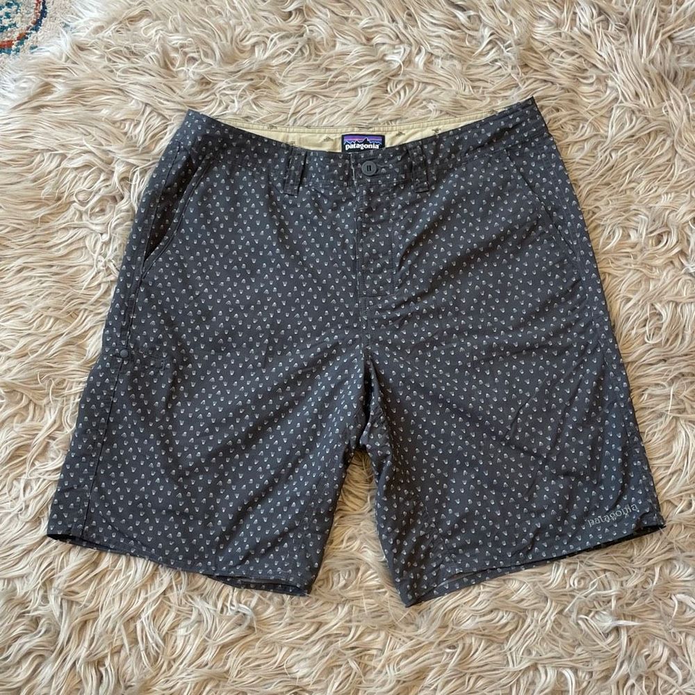 NWT Patagonia swim shorts size 34